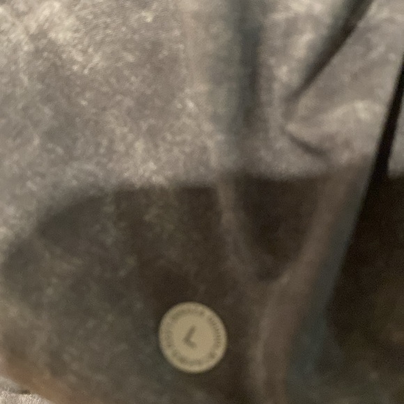 Men’s lululemon 10” lined gravel dust asphalt gray excellent condition - Picture 3 of 5